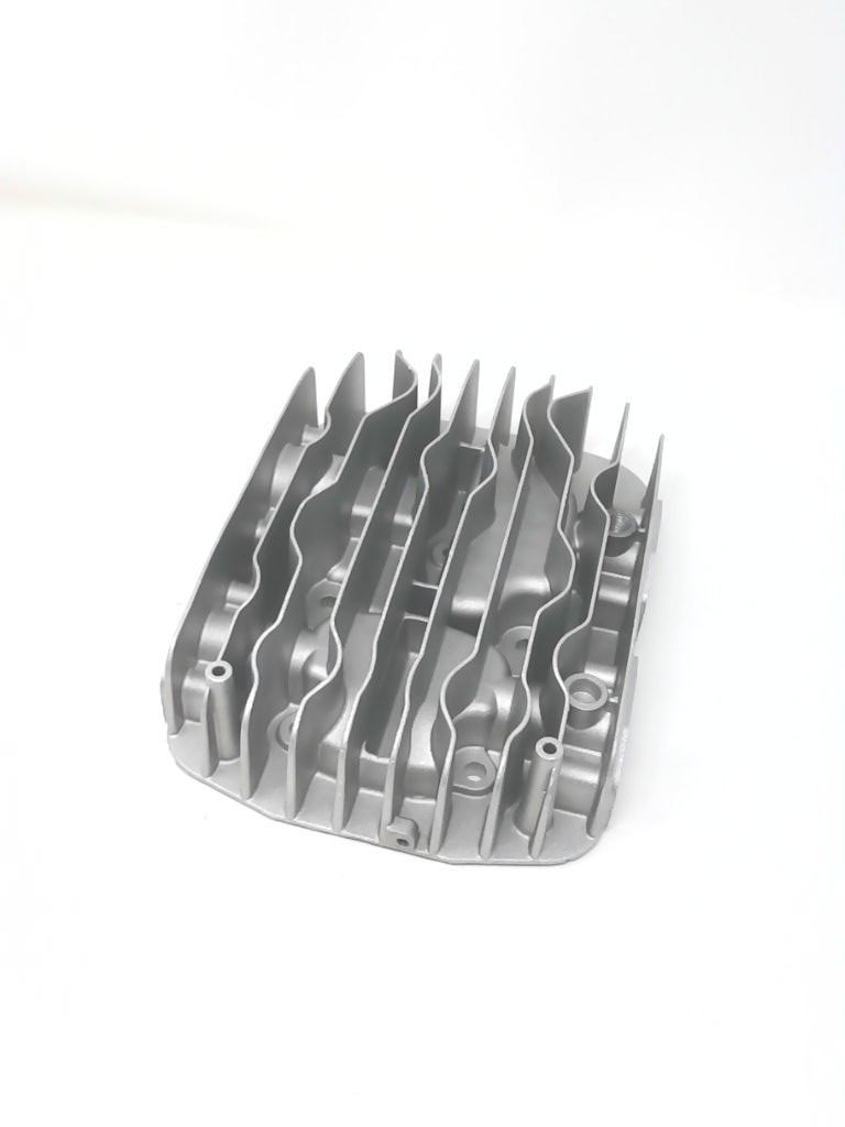 Zylinderkopf    AB 678